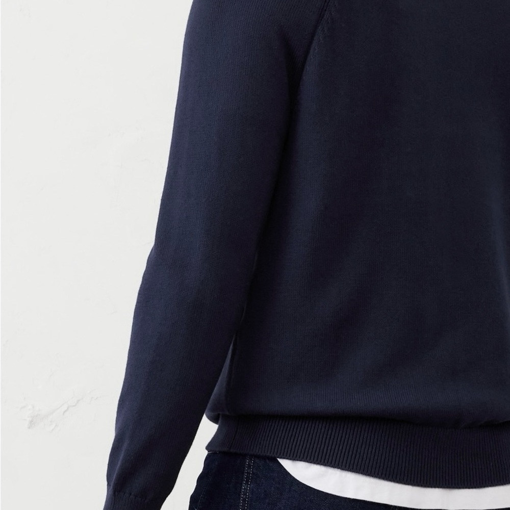NWT MENS L Lg Banana Republic Merino Black Crewneck Sweater Minimalist Design - Picture 6 of 11